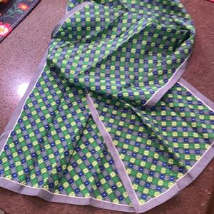 Very nice vintage scarf